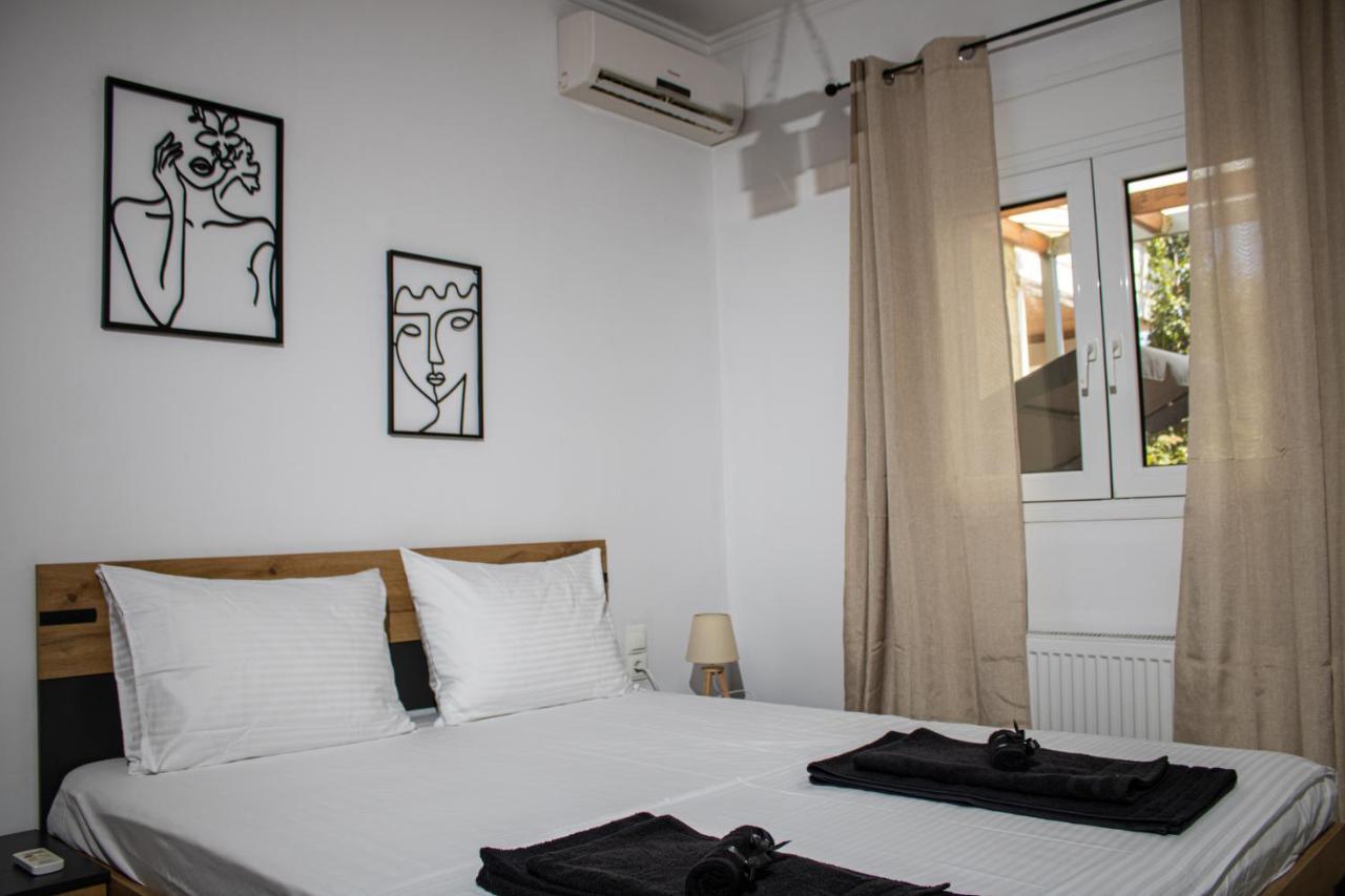 F K Room 3 Aigio Eksteriør billede